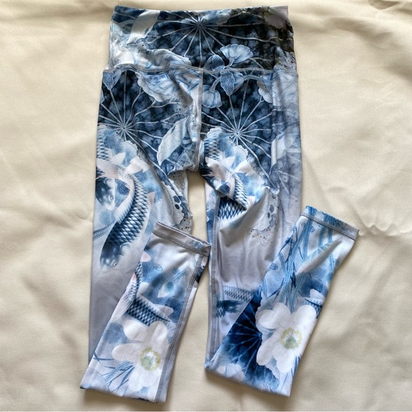 Watercolor Koi fish Lily pad print High waist workout leggings yoga pants S - Picture 3 of 8